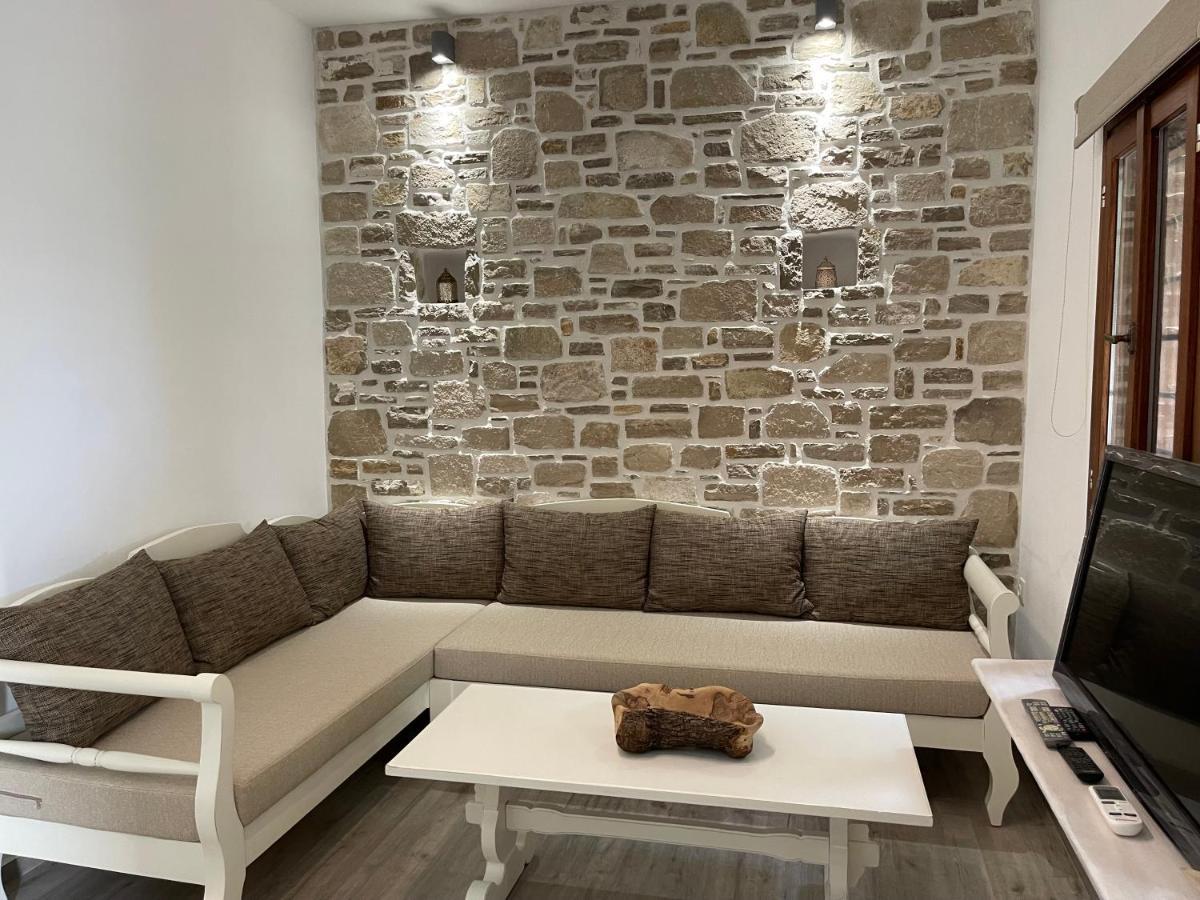 Chelidonofolia Apartment Skhinokápsala Екстериор снимка
